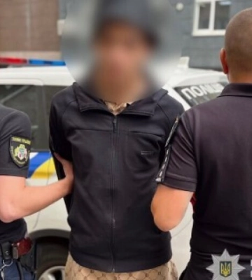 Під виглядом покупця пограбував торговельний заклад: у Дніпрі затримали зловмисника