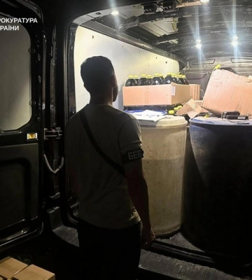 На Волині викрито незаконне виробництво алкоголю: вилучено понад 10 тонн продукції