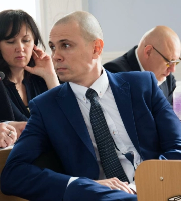 Депутат Панченко пропонує зміни до конкурсу щодо сортування сміття – Сєнкевич звинуватив його у блокуванні і заявив про різні позиції