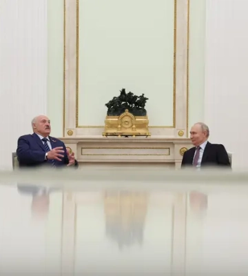 Лукашенко вызвали к Путину: при чем здесь рост тревог в Киеве