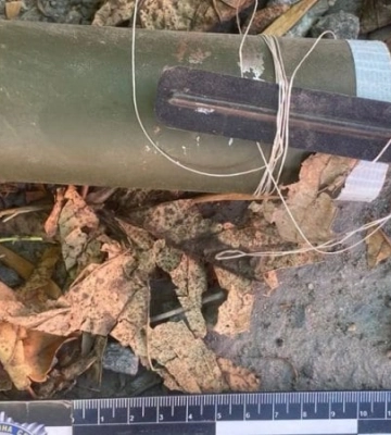Возле торгового центра во Львове обнаружили предмет, похожий на гранату