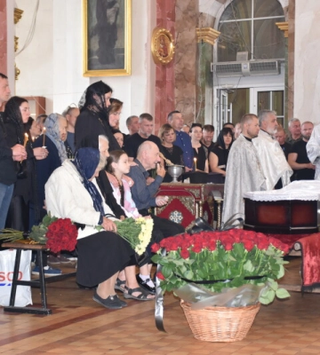 Загинув поблизу Краматарська: у Луцьку попрощалися із Героєм Володимиром Чернишем