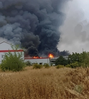 На Запоріжжі через ворожий обстріл знищений лікеро-горілчаний завод