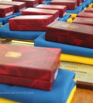 У Полтавській громаді передали державні нагороди родинам воїнів, які віддали свої життя за Україну