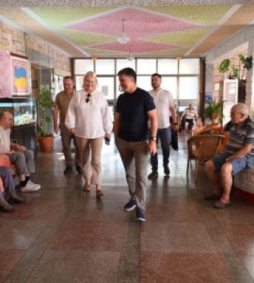 Виноградівський геріатричний пансіонат заповнений на 95%: на Закарпатті планують розширити соціальні послуги