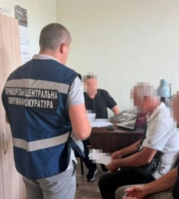 У Кривому Розі чоловіка підозрюють у продажу авто, ввезених під виглядом гуманітарної допомоги: подробиці