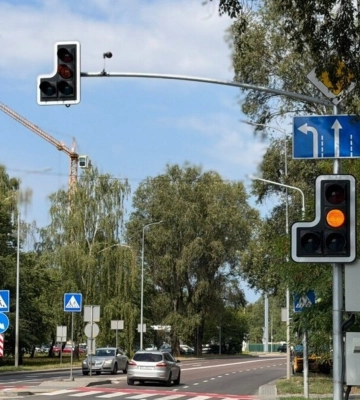 Нові світлофору на вул. Шевченка у мікрорайоні Рясне невдовзі запрацюють: що відомо
