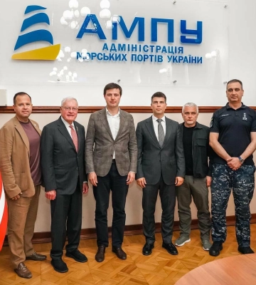 Росіяни використовують реактивні дрони для атак по українських портах – Келлог в Одесі
