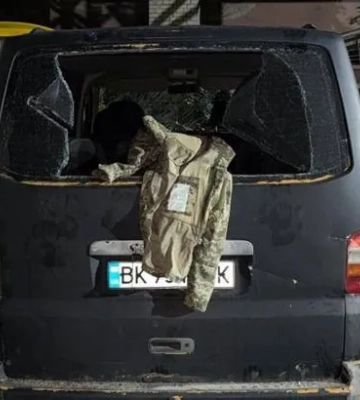 У Луцьку натовп напав на авто ТЦК та побив двох військових