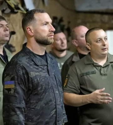 Министр обороны оперативно посетил Херсонскую область по приглашению местных властей