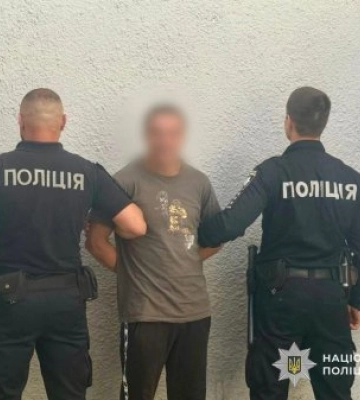 На Рахівщині молодик вчинив розбійний напад на пенсіонерку