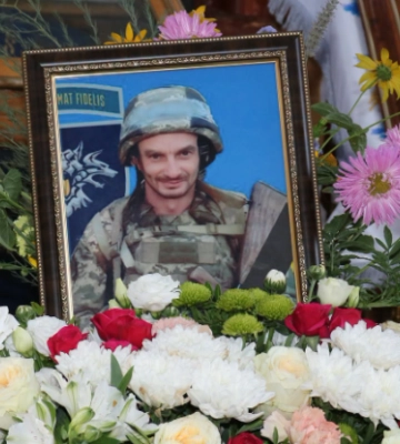 На Горохівщині провели в останню путь Героя Віталія Новосада, який загинув на Донеччині