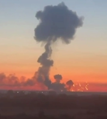 Под Киевом после взрыва начался сильный пожар (видео)