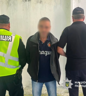 На Чернігівщині чоловіка вдарили сокирою по голові: підозрюваний вже у поліції