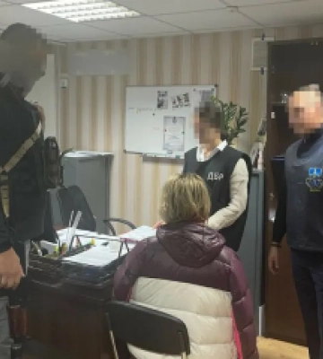 Пряталась в освобождённом Изюме: бывшую сотрудницу налоговой судили за измену