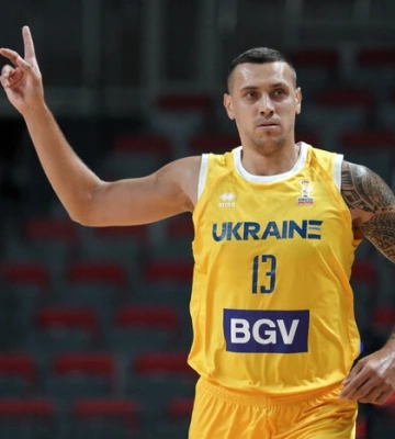 В'ячеслав Бобров після матчу з Грецією розповів, чи треба збірній Україні натуралізований гравець