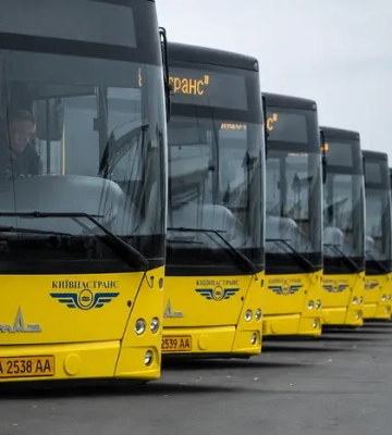 У Києві через атаку РФ змінили маршрути автобусів