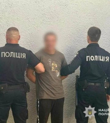 На Закарпатті затримано нелюда, який побив та пограбував стареньку жінку в ії будинку