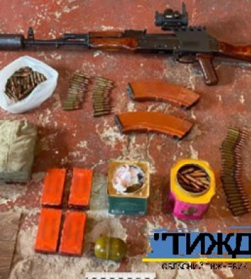 У 60-річного тростянчанина вилучили арсенал зброї та вибухівку