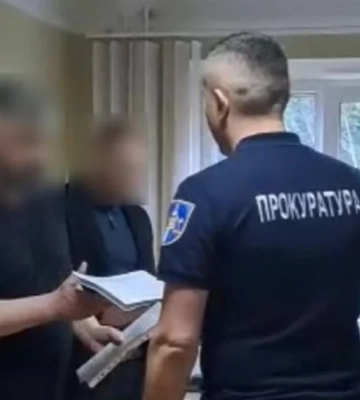 У Чернівцях підозрюваних у торгівлі органами взяли під варту: кожному призначили 1,5 млн грн застави