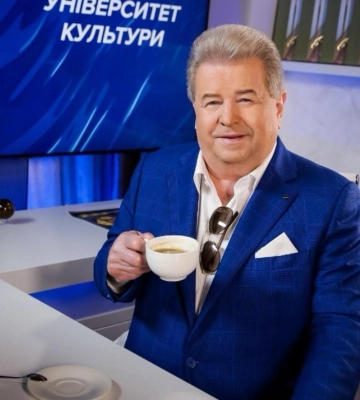 Обшуки, кримінальні справи і Комарніцький: що відбувається у КНУКіМ