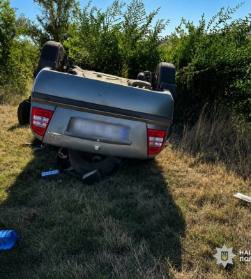 У Татарбунарській громаді нетверезий водій на автомобілі зіткнувся з вантажівкою: загинув пасажир