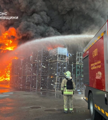 Патрульні вже частково відновили рух трасою Київ - Житомир