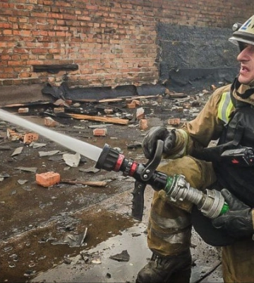 У Харкові дрон влучив в АЗС біля багатоквартирного будинку