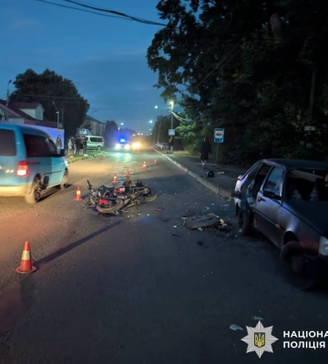 Внаслідок ДТП на Рівненщині постраждали 17-річна водійка та 14-річна пасажирка мотоциклу