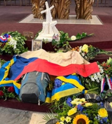 У чеському Оломоуці вшанували пам'ять добровольця, який віддав життя за Україну