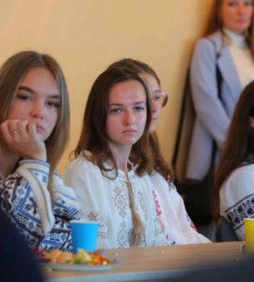 У релокованому Маріупольському будівельному коледжі на Хмельниччині навчаються 420 студентів - Філашкін