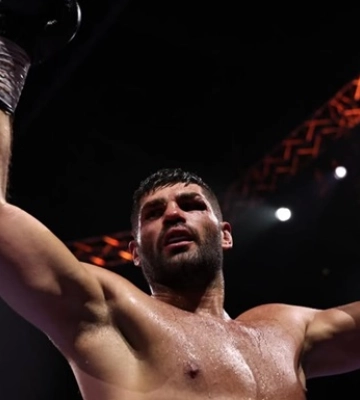 Хрговіч сенсаційно здолав Ітауму і став чемпіоном світу