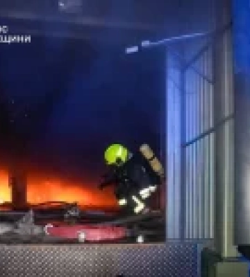 Нічна атака РФ по Одещині спричинила пожежу та поранення трьох людей