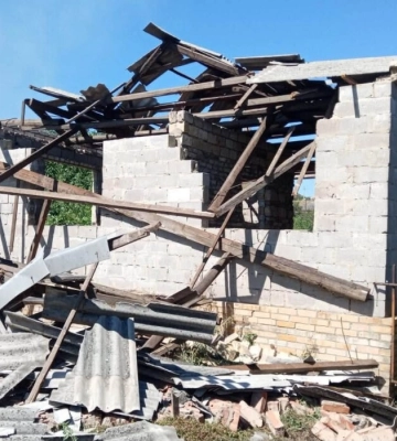 Враг сбросил две бомбы на поселок Билбасовка в Донецкой области: погибли два человека, среди них – ребенок