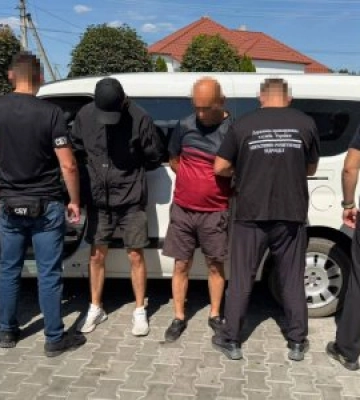 Нічний трафік у напрямку кордону: на Закарпатті правоохоронці затримали організатора незаконного трансферу ухилянтів