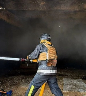 РФ атакувала Чернігівщину та Сумщину: пошкоджені підприємства й енергетика, є загиблий. ФОТО