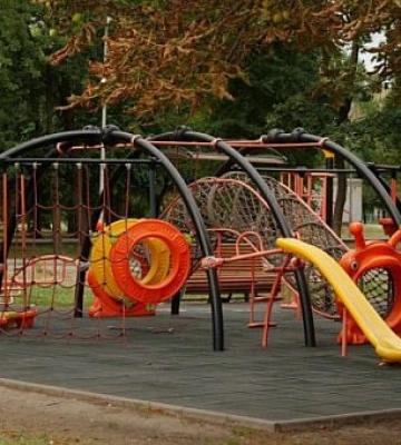 У Кривому Розі планують облаштувати 78 дитячих і спортивних майданчиків у 2026 році