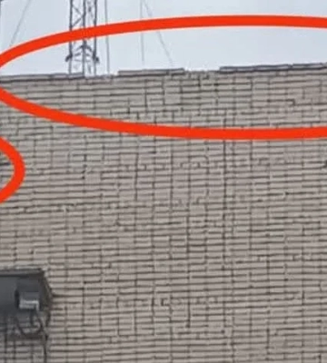 Мешканців Миколаєва попередили про небезпеку: з даху дев'ятиповерхівки на Космонавтів падають цеглини