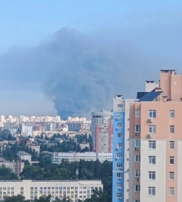 Пошкоджені склади, заклад торгівлі та будинок - через ранкову атаку РФ поранені четверо жителів Київщини