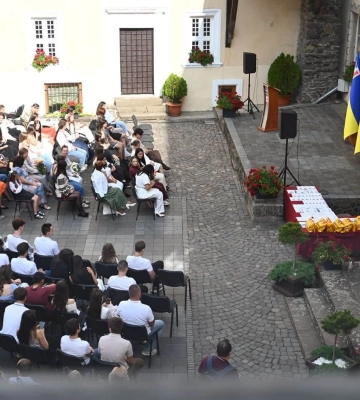 На Закарпатті відзначили майже сотню найуспішніших учнів та 200-бальників НМТ