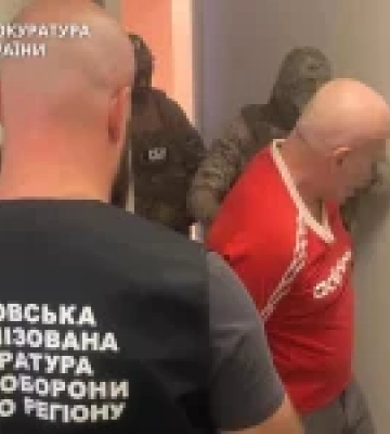 На Дніпропетровщині викрили схему вимагання 20 тис. доларів за переведення військового у тил