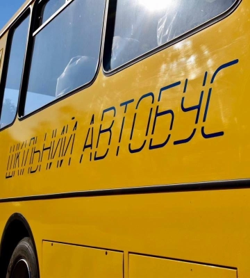 На Рівненщині до шкіл передали ще п’ять шкільних автобусів