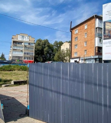 У Чернівцях на перехресті Проспекту і Небесної Сотні збудують торгівельний центр
