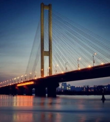 Порядок організації руху мостами під час тривог у Києві буде переглянуто, - Кличко