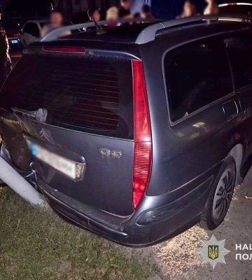 "Врізався в карму": у Дніпрі крадій авто потрапив в ДТП