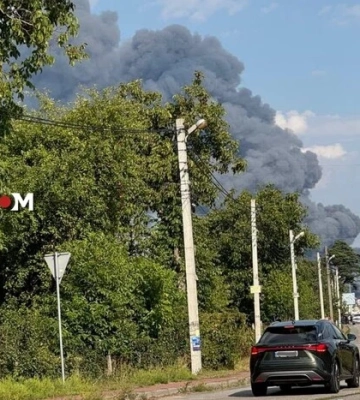 Росіяни атакували склади мережі «Аврора» у Стоянці під Києвом