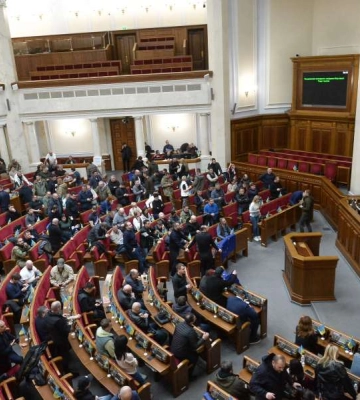 Могут голосовать через телефон: в Раде заявили о бесперебойной работе во время тревог