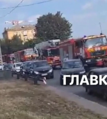 На масштабну пожежу під Києвом вирушила колона з понад 10 спецмашин (відео)