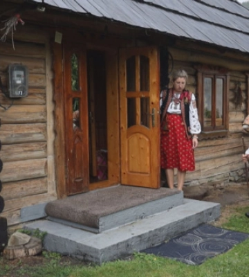 На Прикарпатті 150-річну хату перетворили на музей