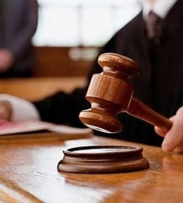 Електронні повістки від імені судів: криворіжців попереджають про фейкові листи